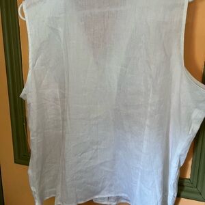 Valerie Stevens White Sleeveless 100% Linen Blouse